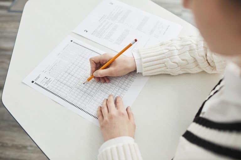 Đăng ký thi JLPT ở Nhật: thời điểm, cách nộp và lệ phí