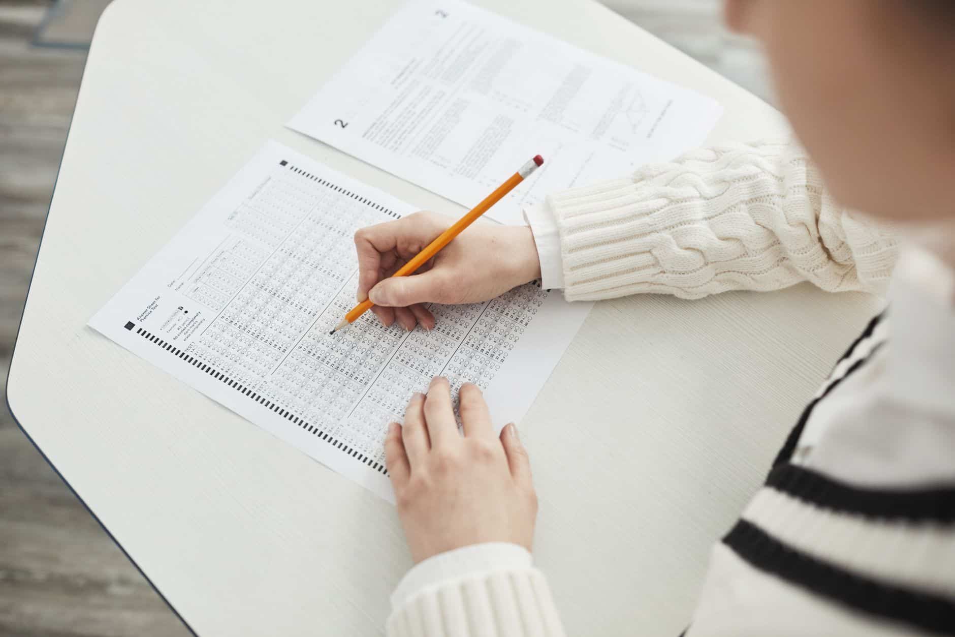 Đăng ký thi JLPT ở Nhật: thời điểm, cách nộp và lệ phí