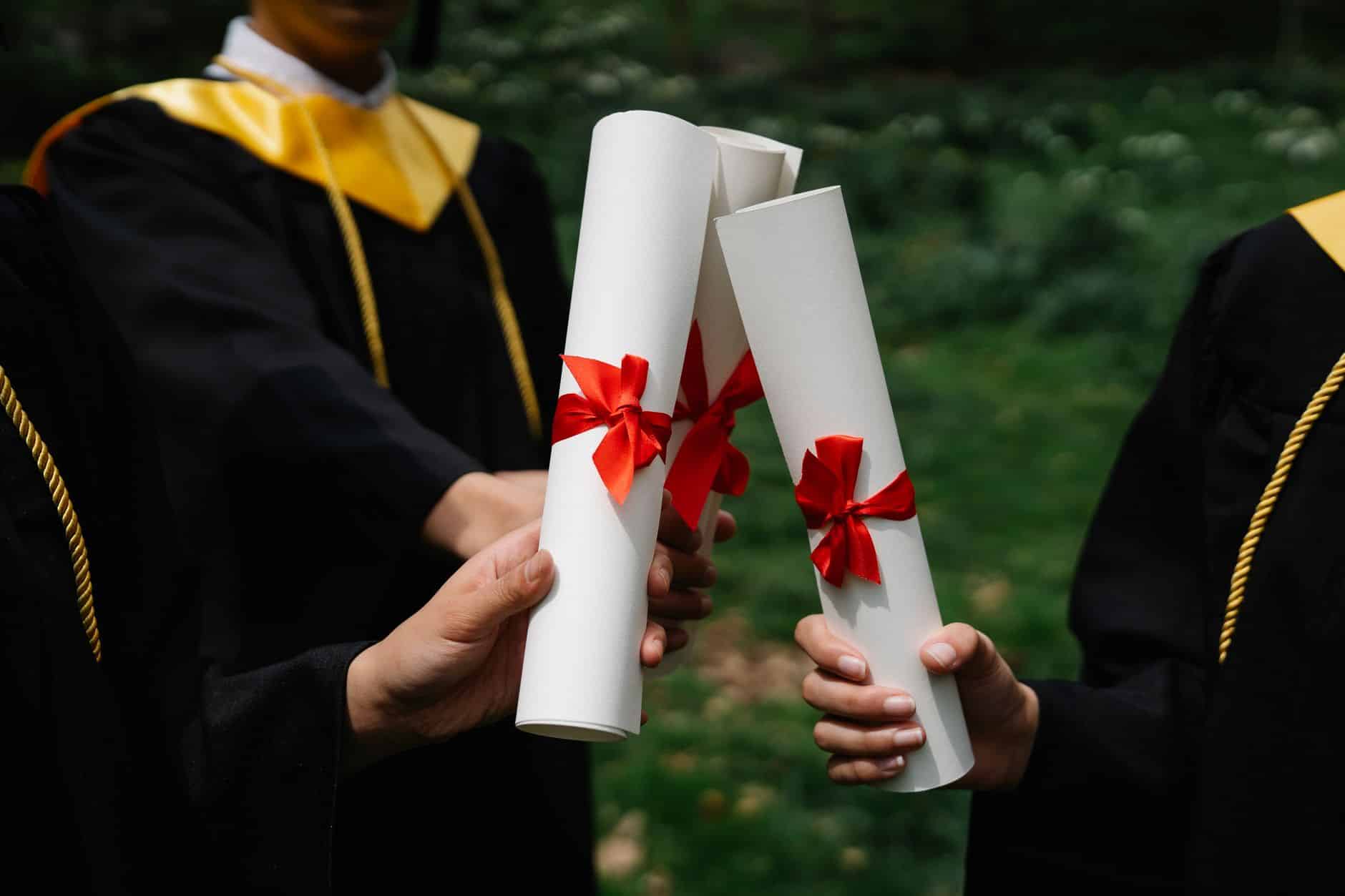 Đổi visa du học sang đi làm ở Nhật: hồ sơ và mốc thời gian