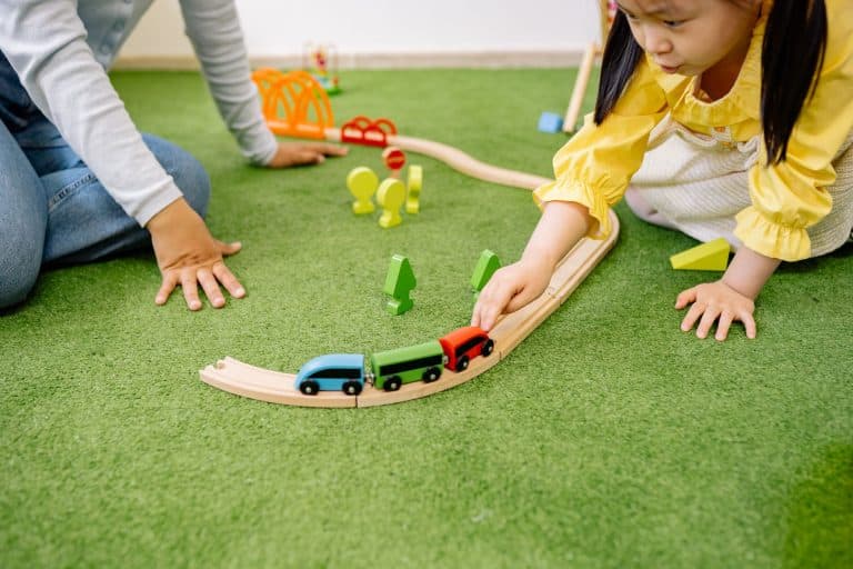 Jidou teate: xin trợ cấp trẻ em và đăng ký nhà trẻ ở Nhật