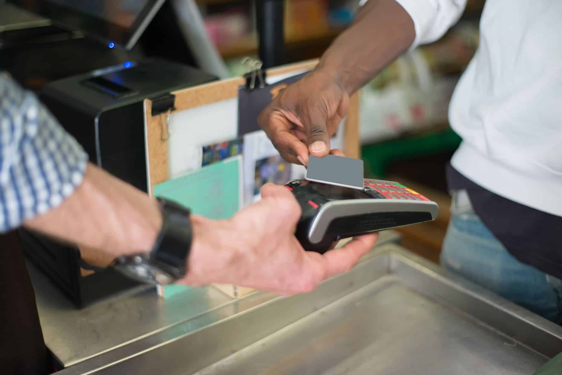 Suica hay PASMO ở Nhật: khác nhau chỗ nào, chọn thẻ nào