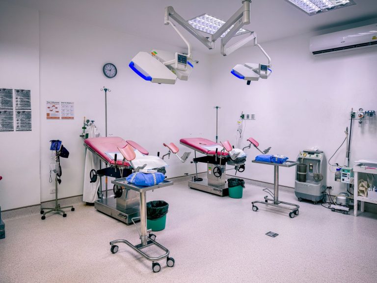 Chọn bệnh viện sinh ở Nhật: clinic hay bệnh viện lớn?
