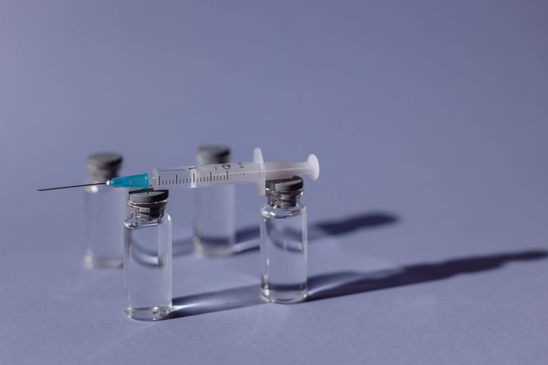 Vaccine nào cần kiểm tra trước khi mang thai?